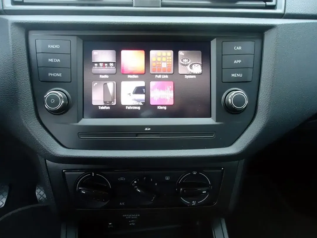 SEAT Arona - Thumbnail 9