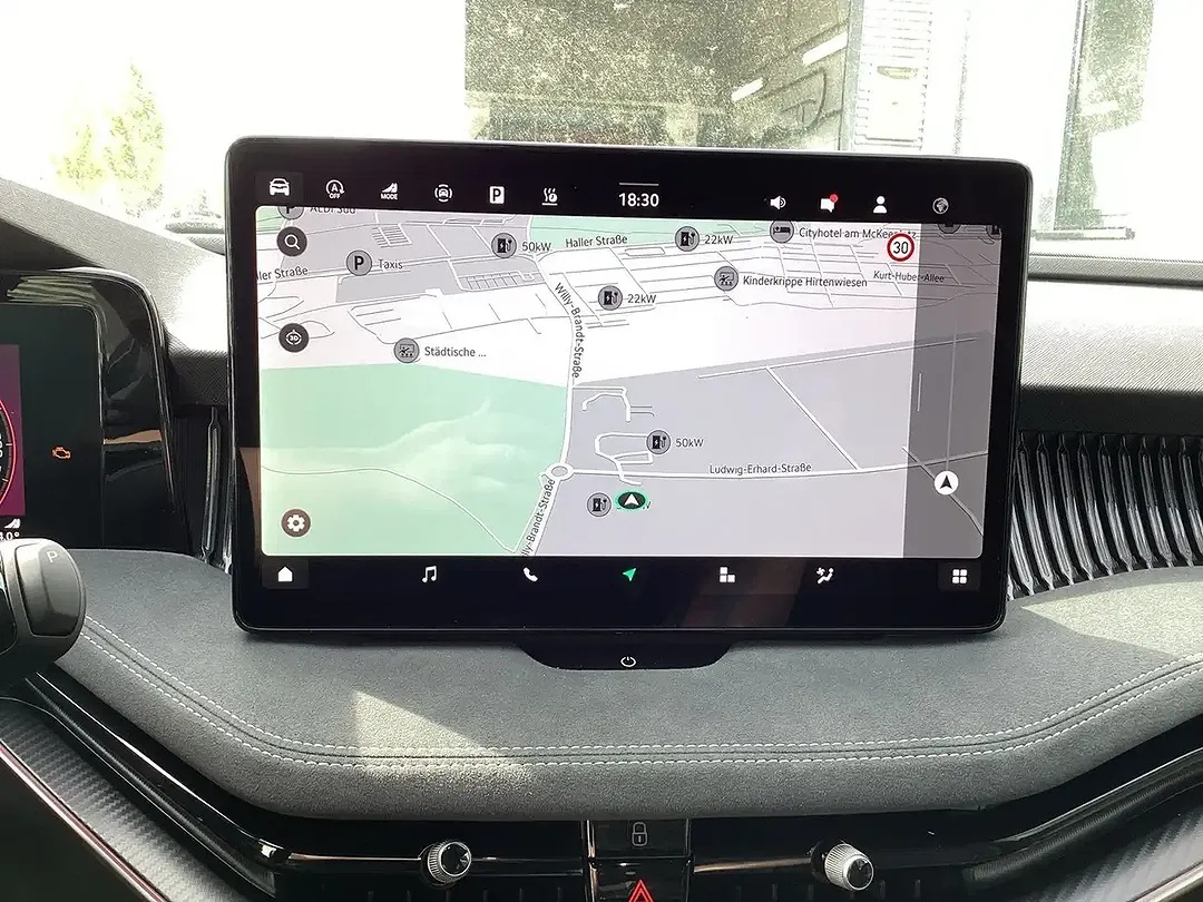 Skoda Superb - Thumbnail 10