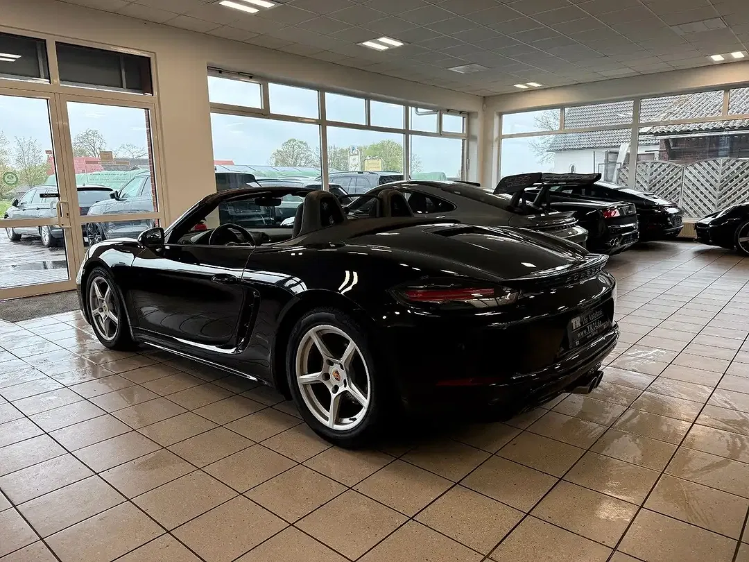 Porsche Boxster - Thumbnail 5