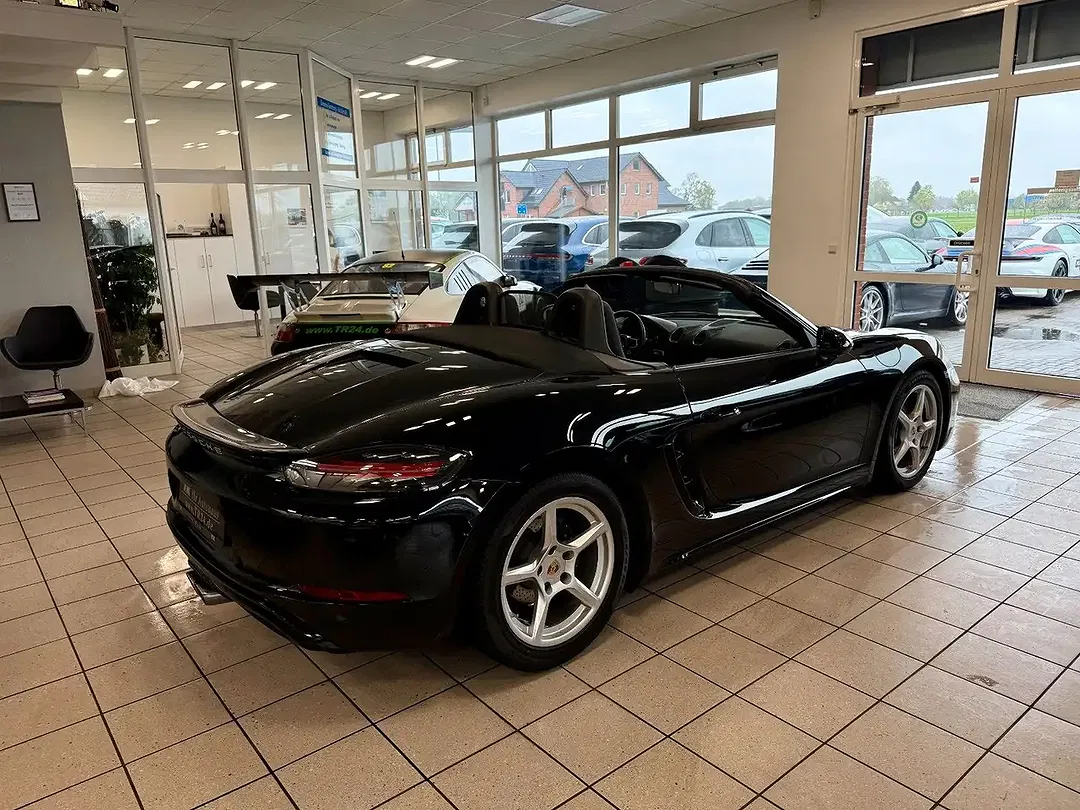 Porsche Boxster - Thumbnail 7