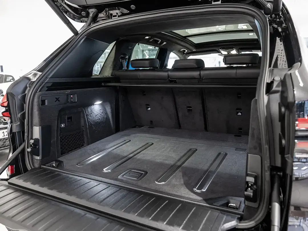 BMW X5 - Thumbnail 10