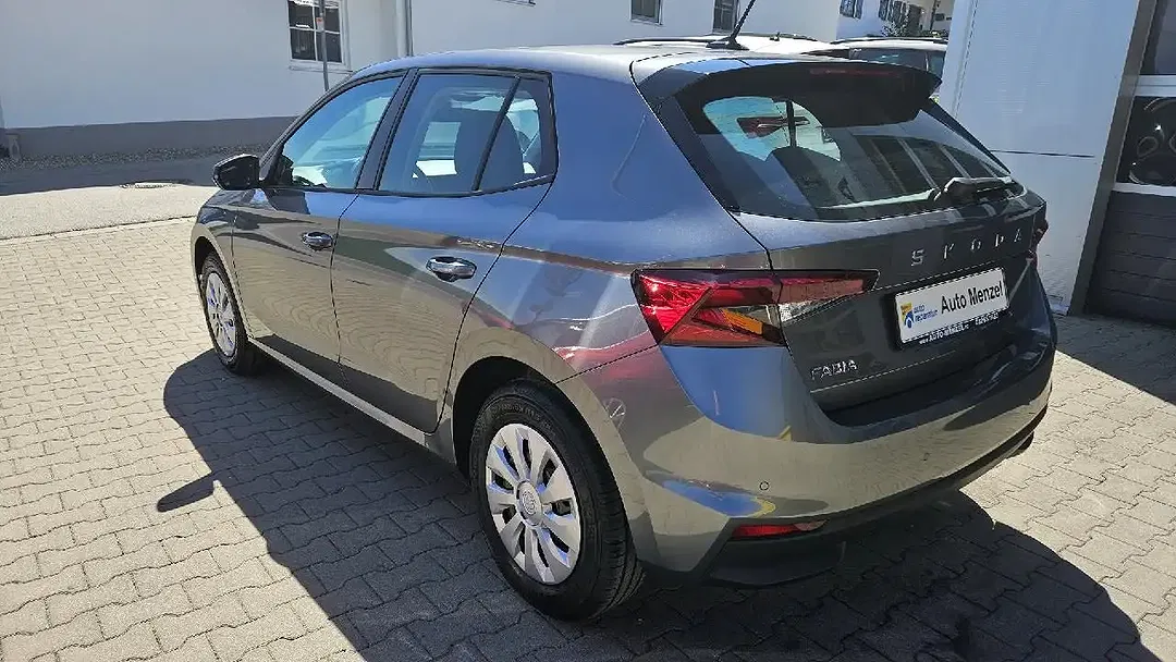 Skoda Fabia - Thumbnail 2