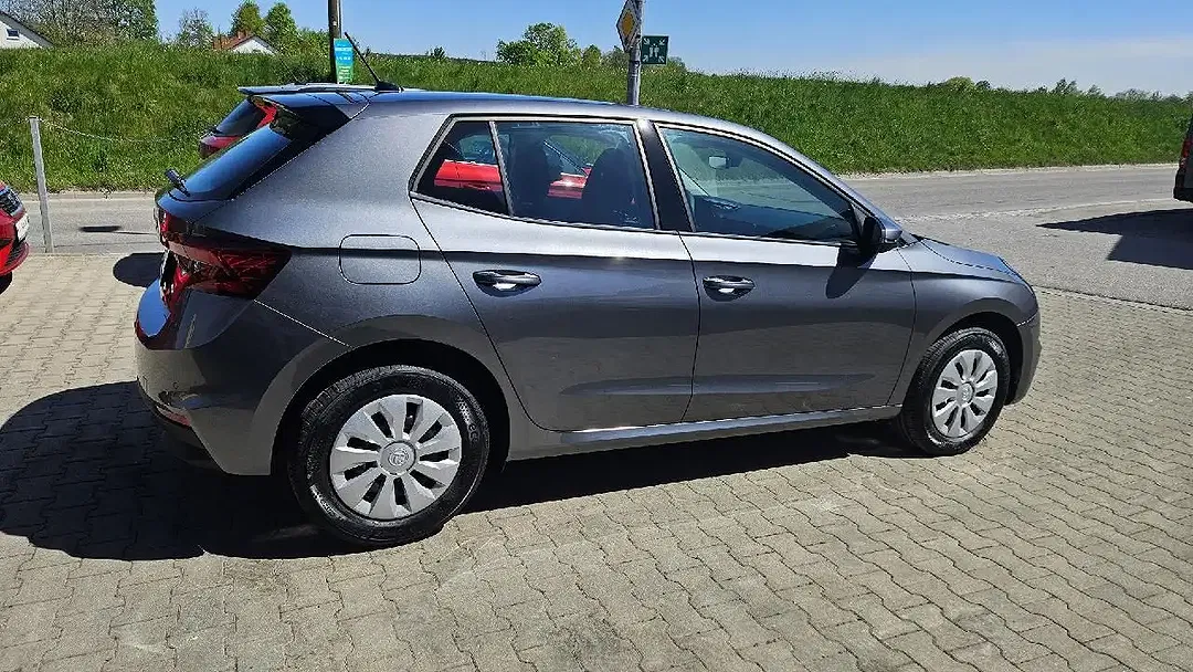 Skoda Fabia - Thumbnail 5