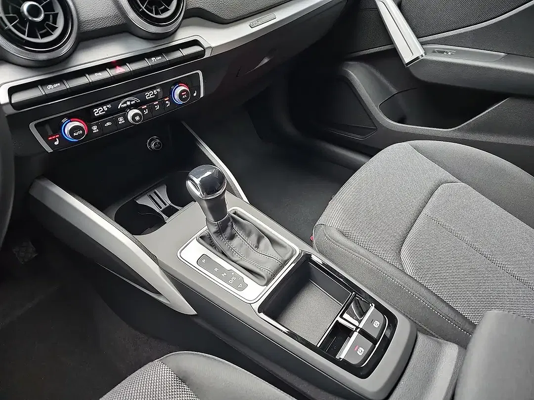 Audi Q2 - Thumbnail 12
