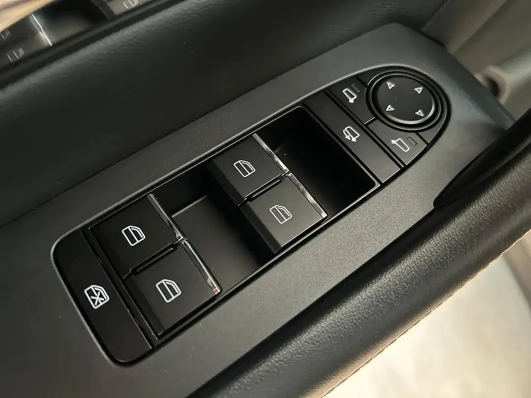 Mazda CX-60 - Thumbnail 9
