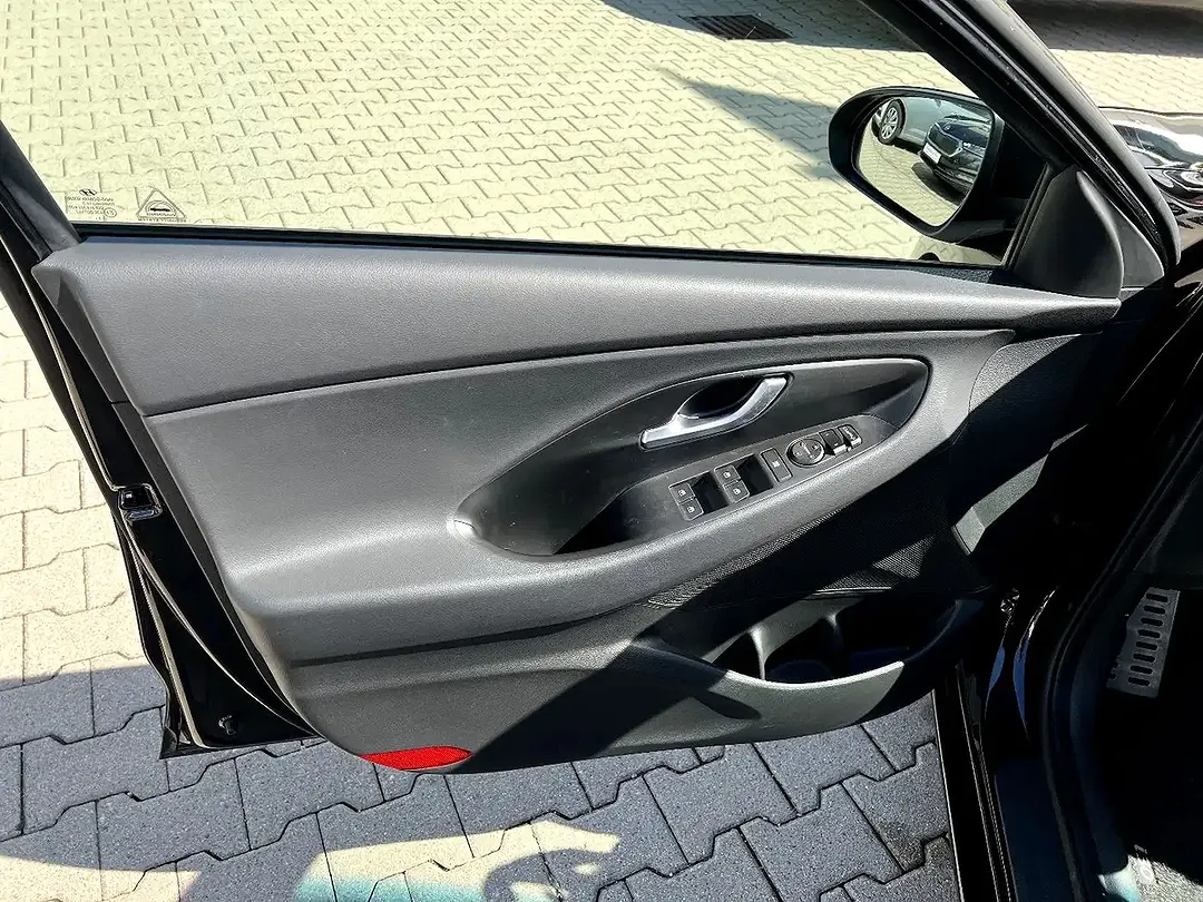 Hyundai i30 - Thumbnail 10