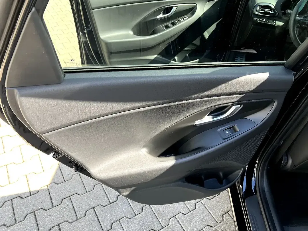 Hyundai i30 - Thumbnail 11