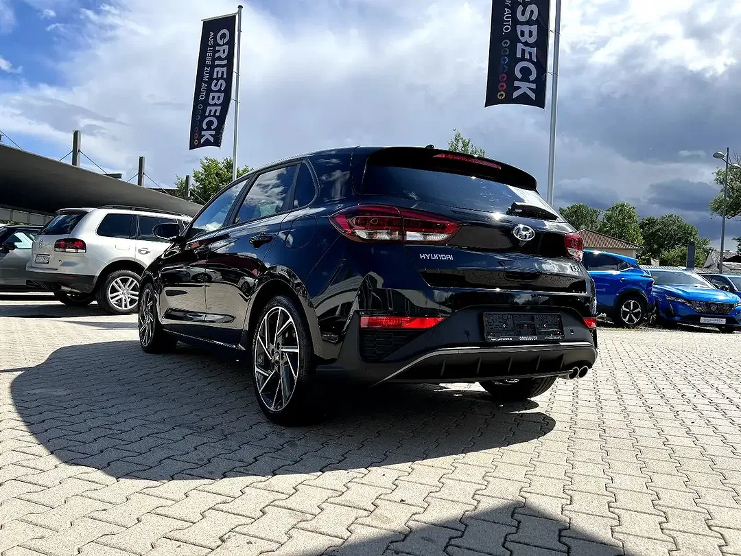 Hyundai i30 - Thumbnail 2
