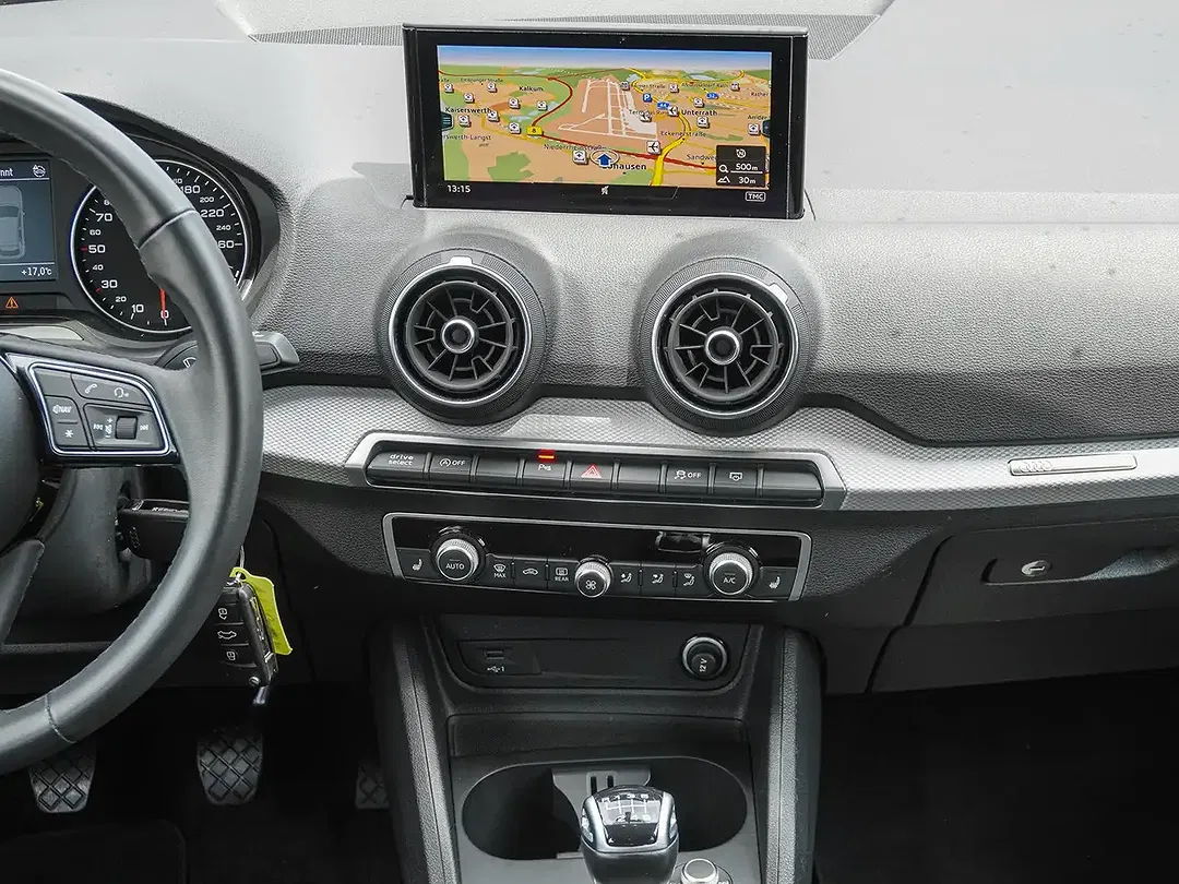 Audi Q2 - Thumbnail 12