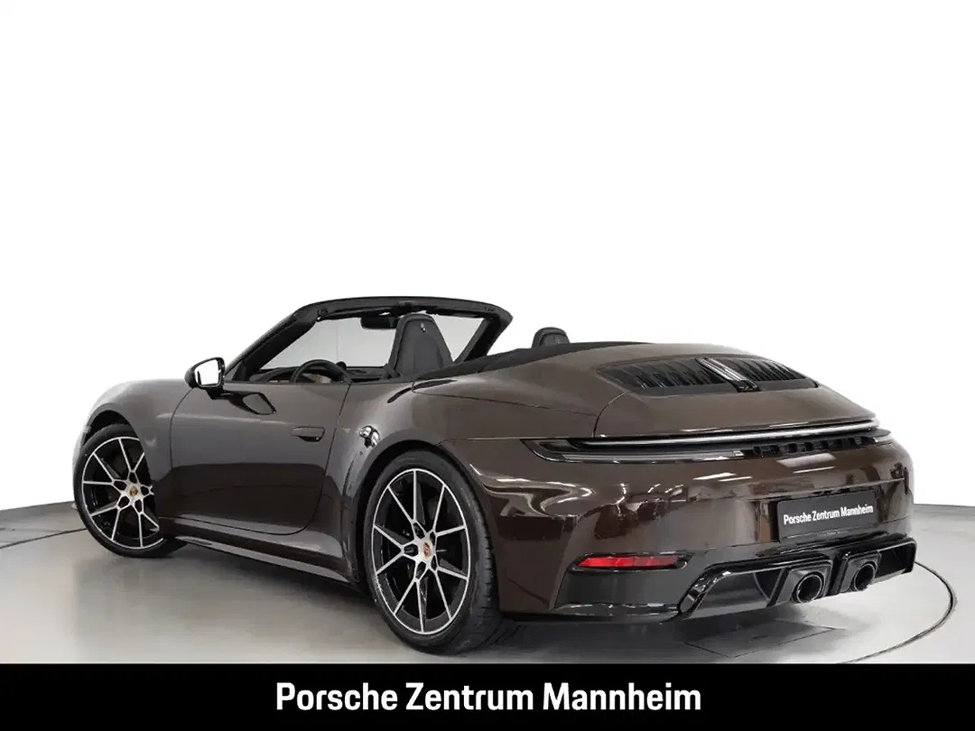 Porsche 992 - Thumbnail 3