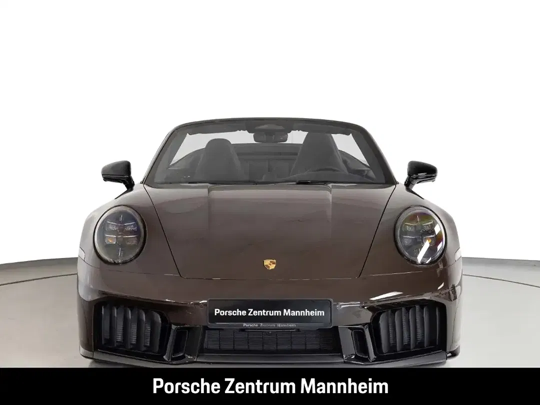 Porsche 992 - Thumbnail 6