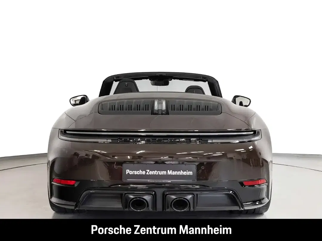 Porsche 992 - Thumbnail 7