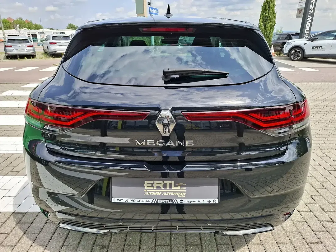 Renault Megane - Thumbnail 8