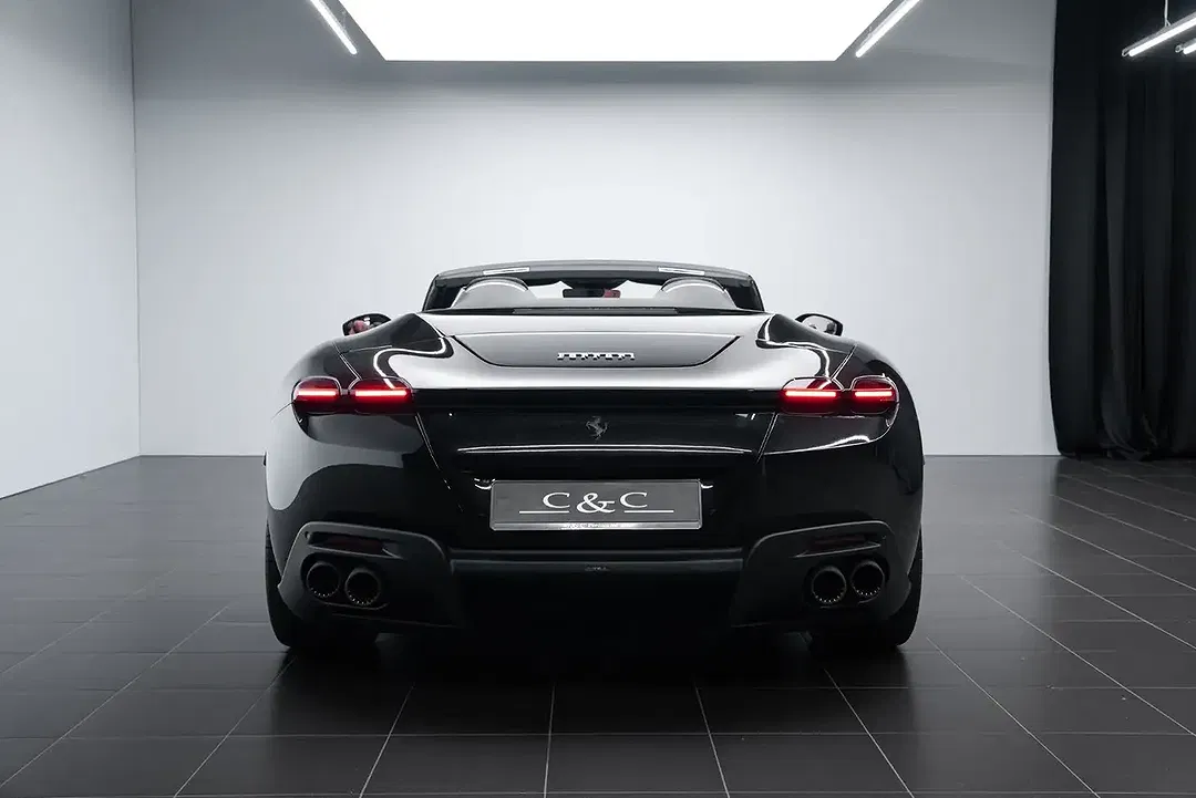Ferrari Roma - Thumbnail 5