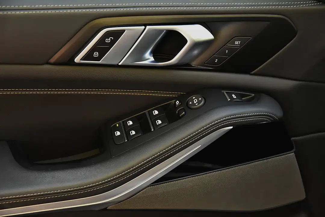 BMW X5 - Thumbnail 22