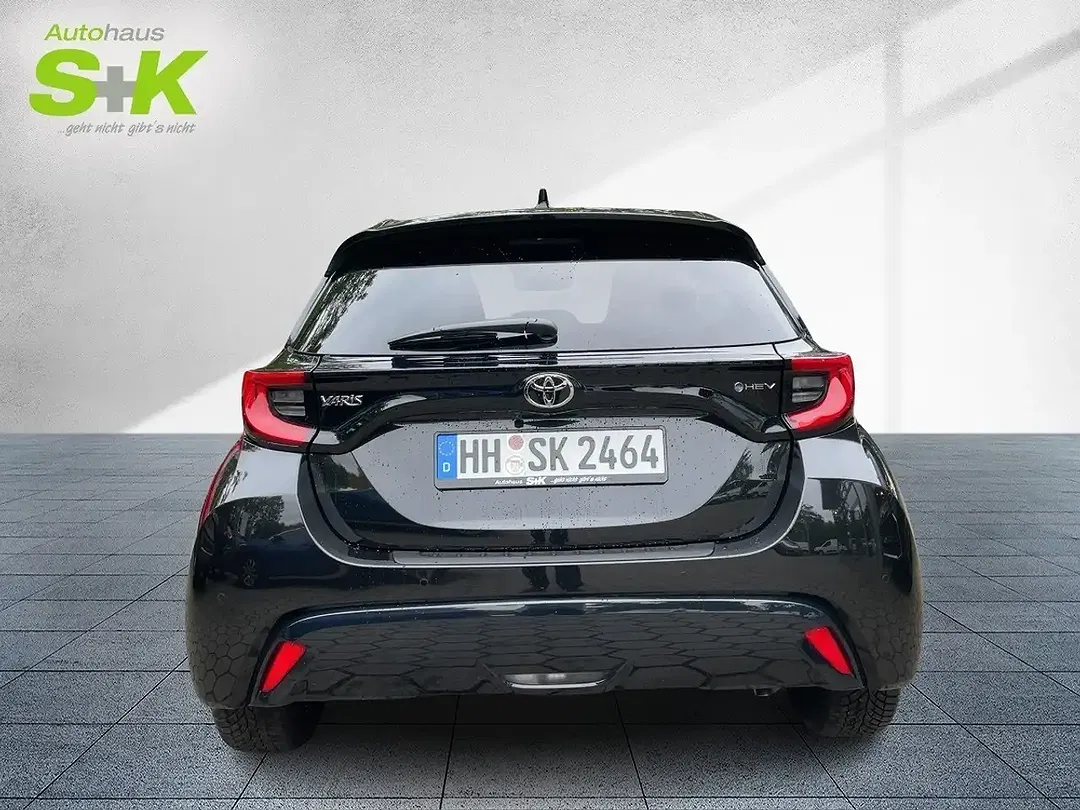 Toyota Yaris - Thumbnail 3