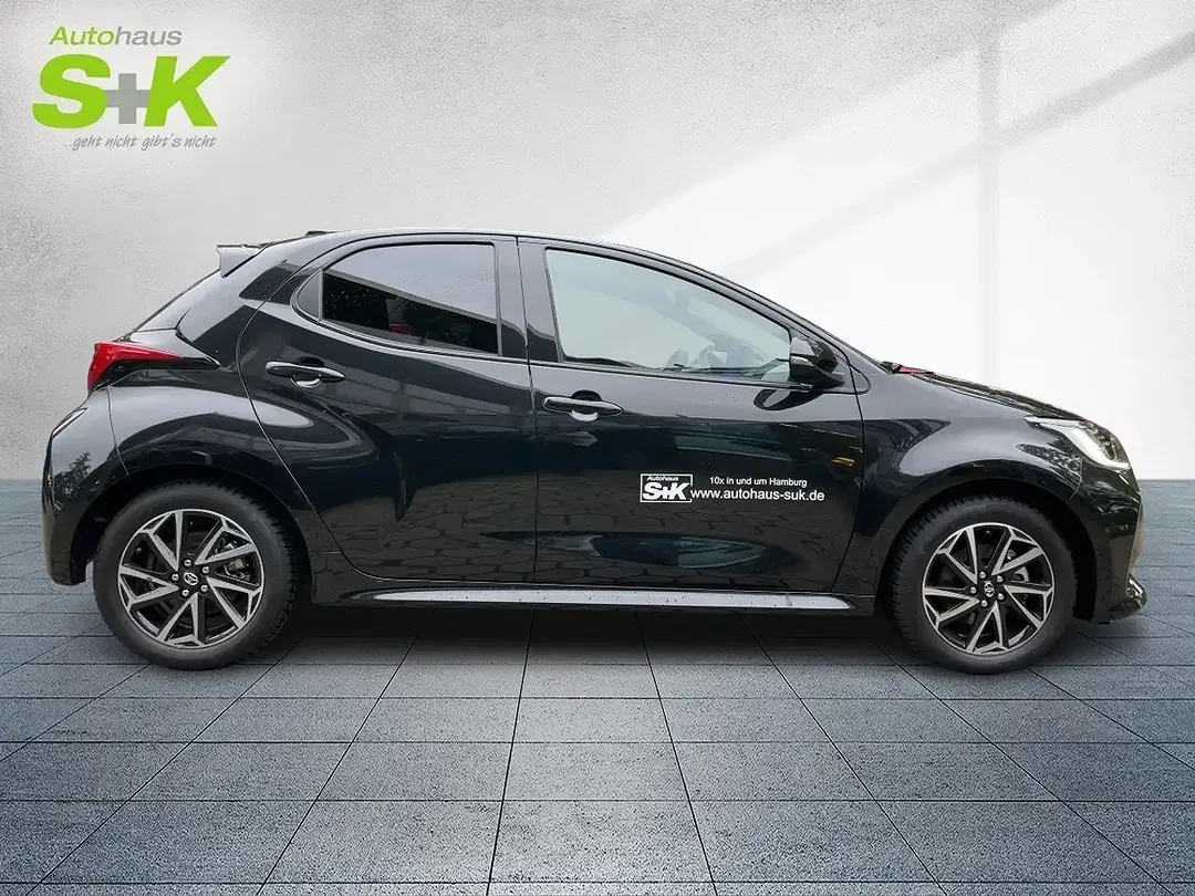 Toyota Yaris - Thumbnail 5