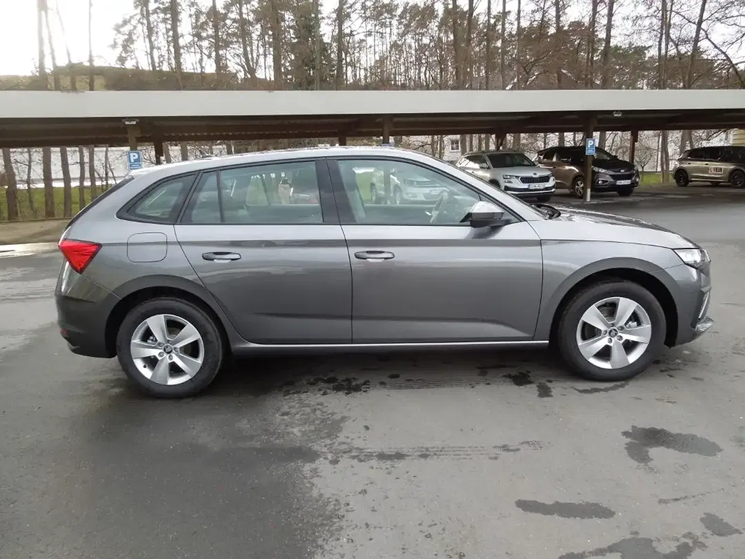 Skoda Scala - Thumbnail 3