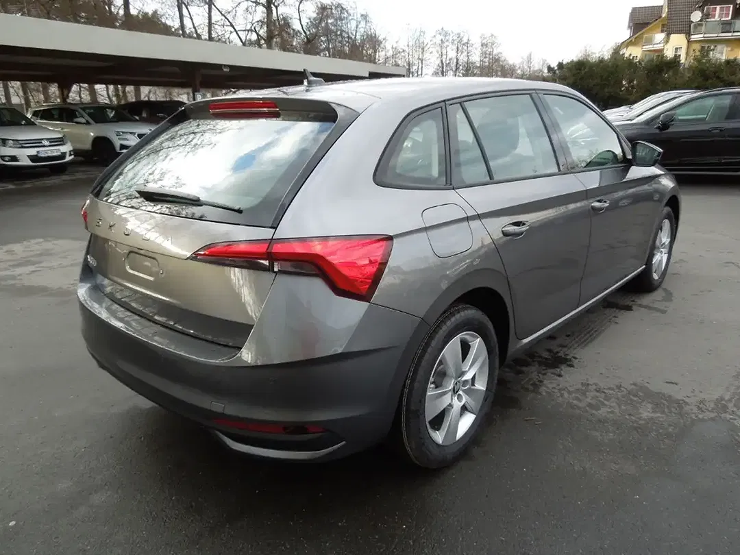 Skoda Scala - Thumbnail 4