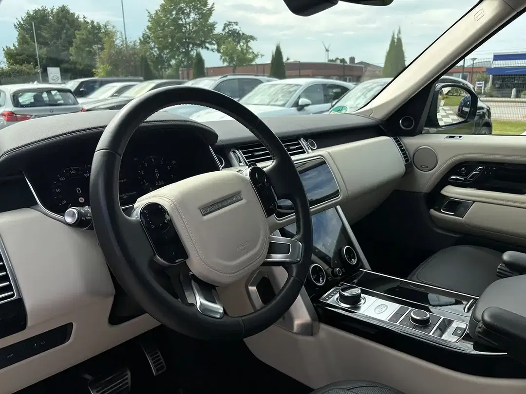 Land Rover Range Rover - Thumbnail 11