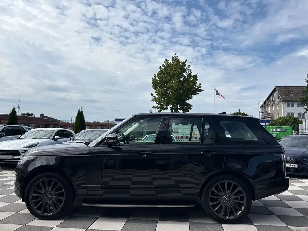 Land Rover Range Rover - Thumbnail 4