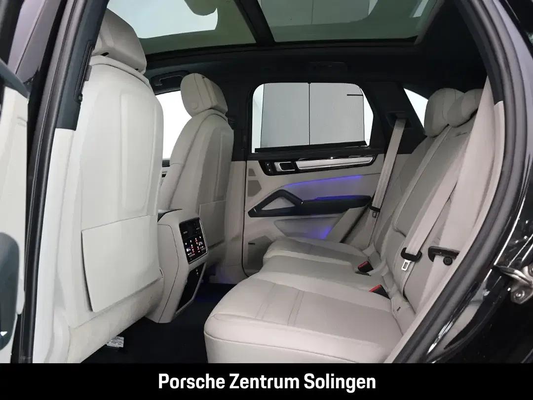 Porsche Cayenne - Thumbnail 17