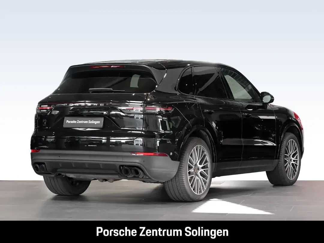 Porsche Cayenne - Thumbnail 4