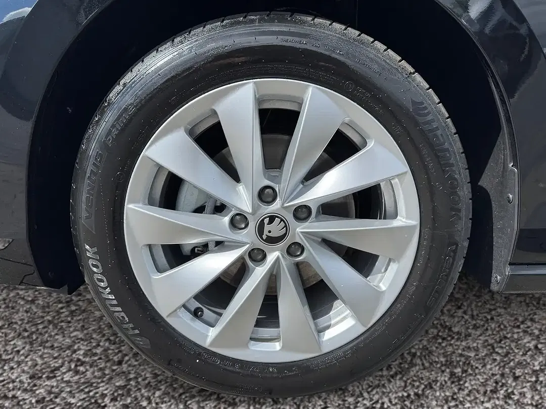 Skoda Superb - Thumbnail 7