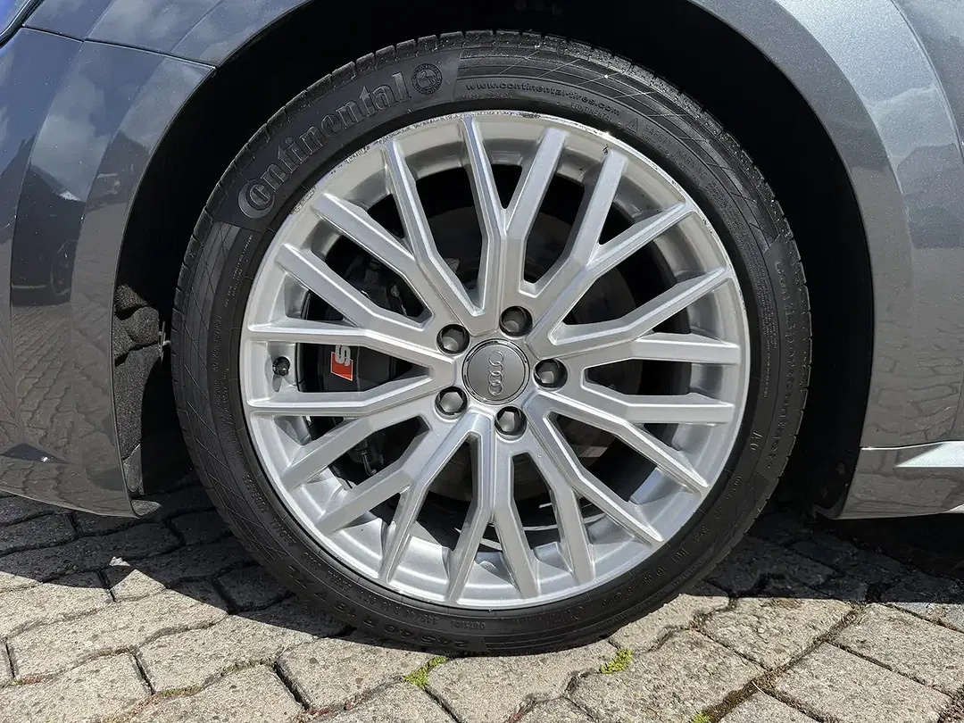 Audi TTS - Thumbnail 10