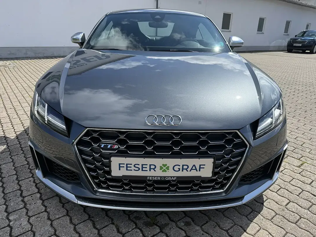 Audi TTS - Thumbnail 3