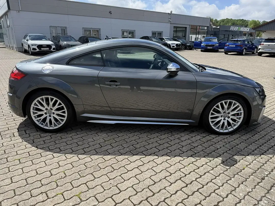 Audi TTS - Thumbnail 5