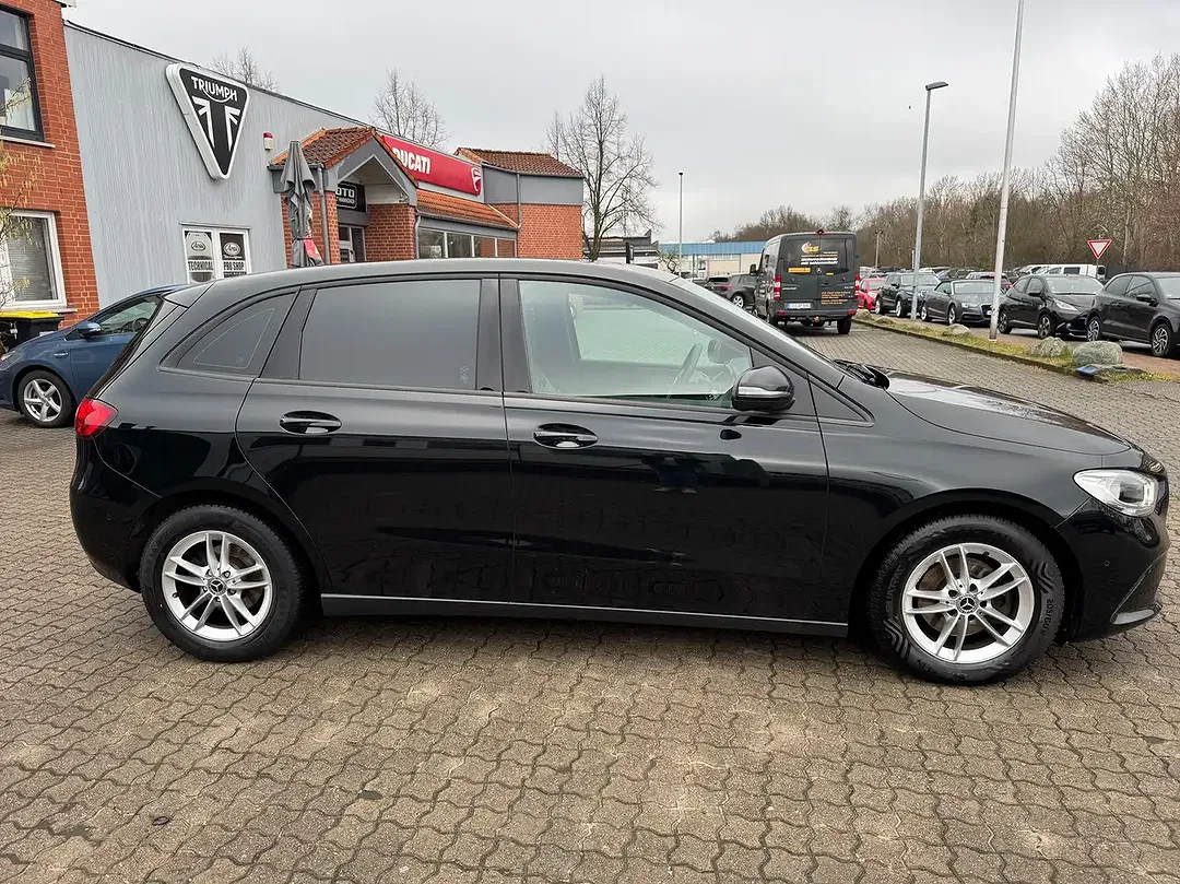 Mercedes-Benz B 180 - Thumbnail 8