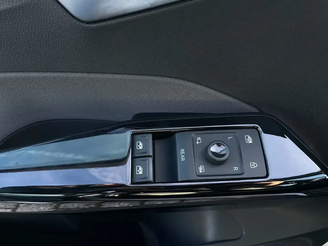 Volkswagen ID.3 - Thumbnail 10