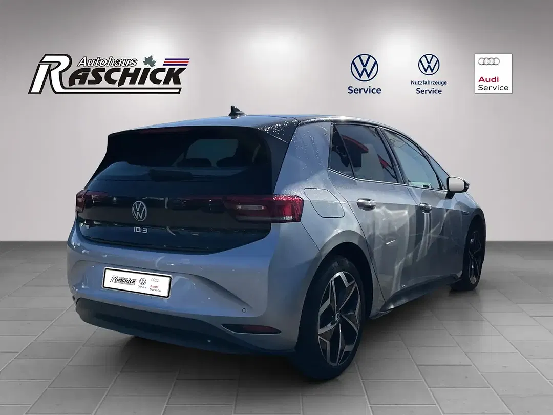 Volkswagen ID.3 - Thumbnail 5
