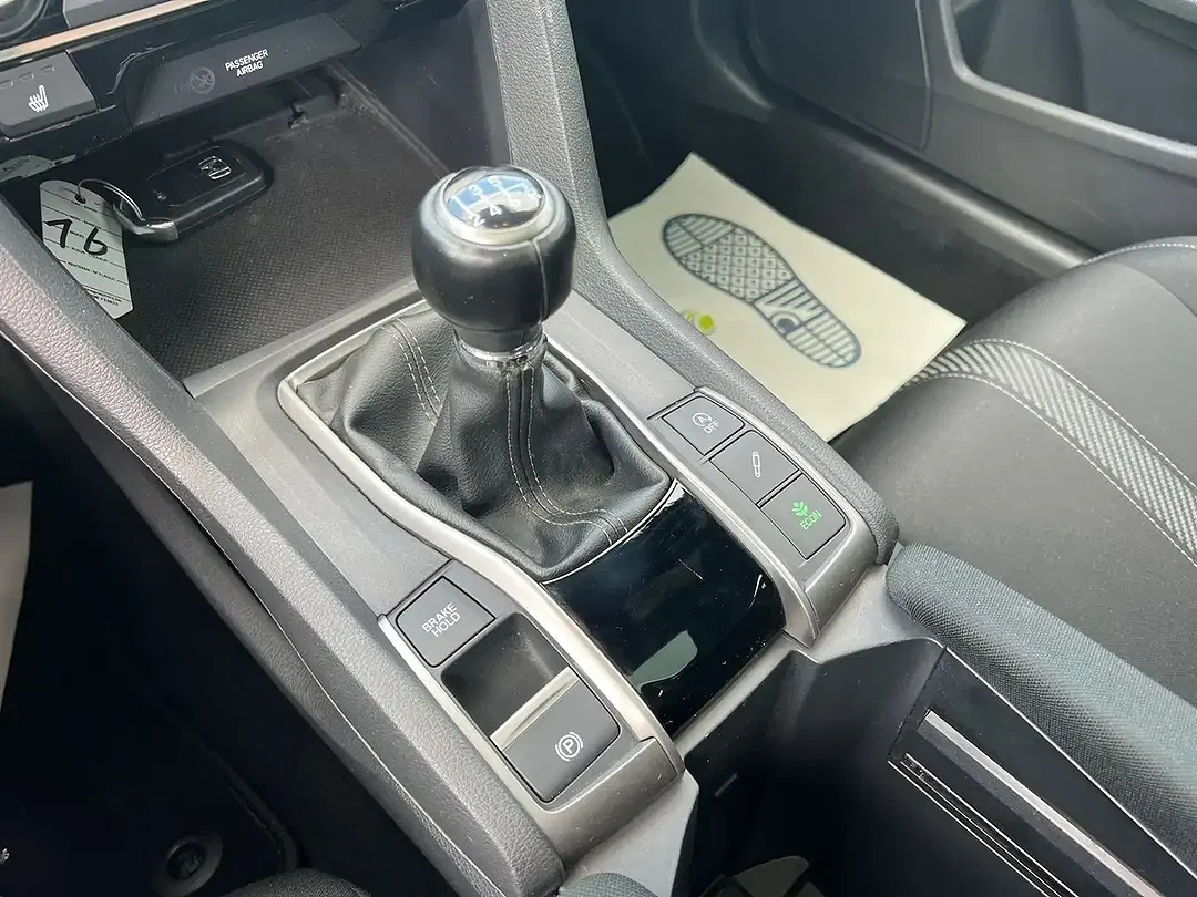 Honda Civic - Thumbnail 7