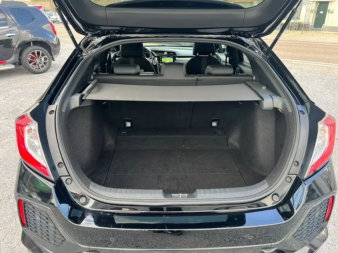 Honda Civic - Thumbnail 8