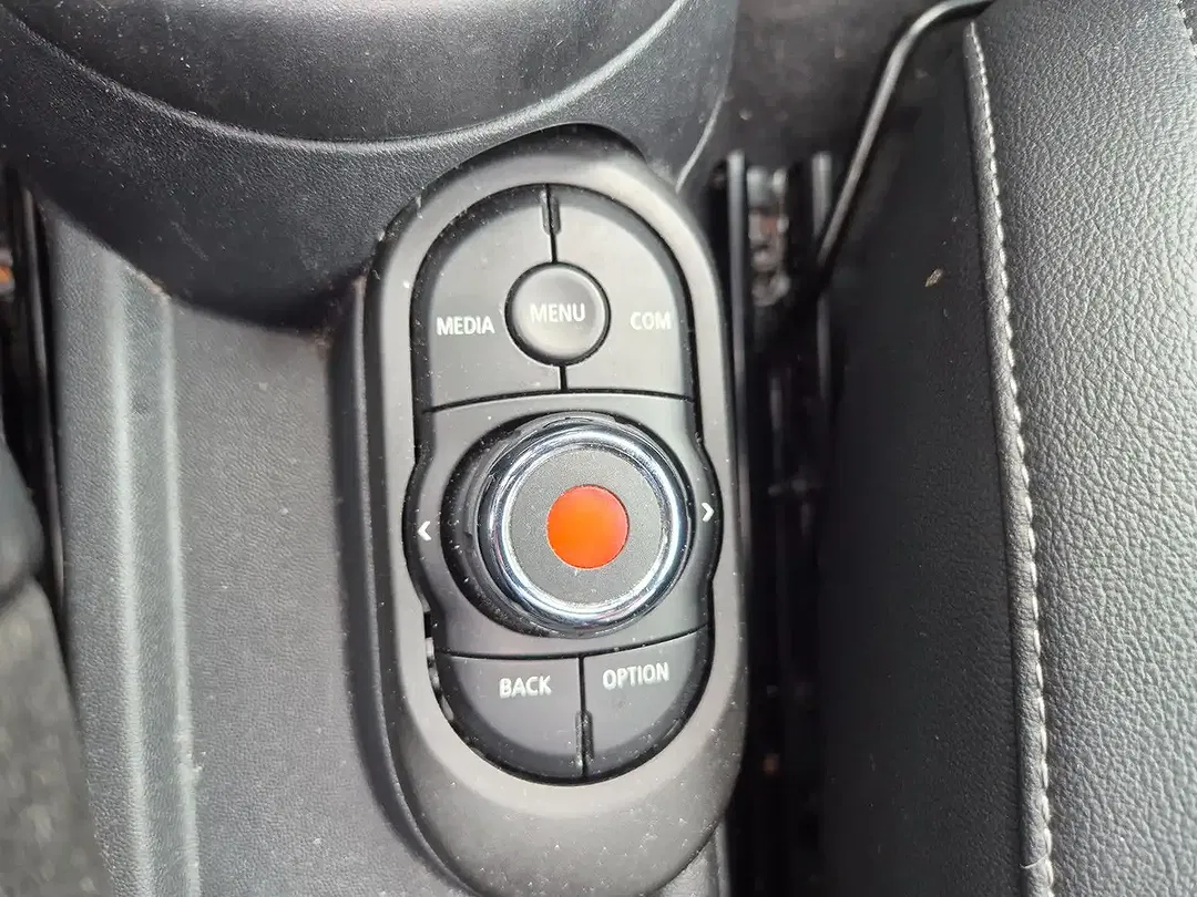 MINI Cooper - Thumbnail 10