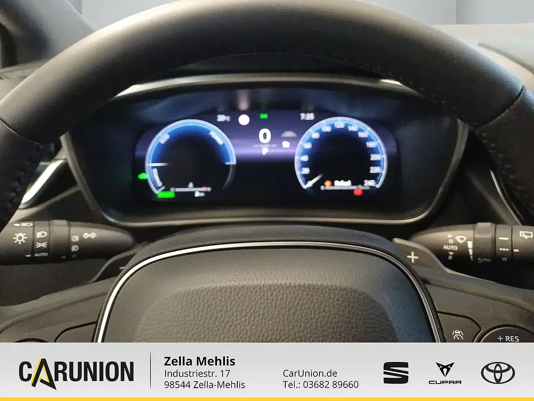 Toyota Corolla - Thumbnail 10