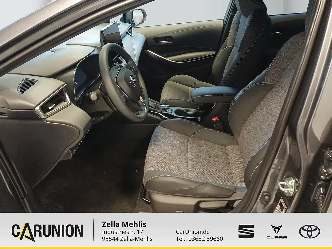 Toyota Corolla - Thumbnail 7