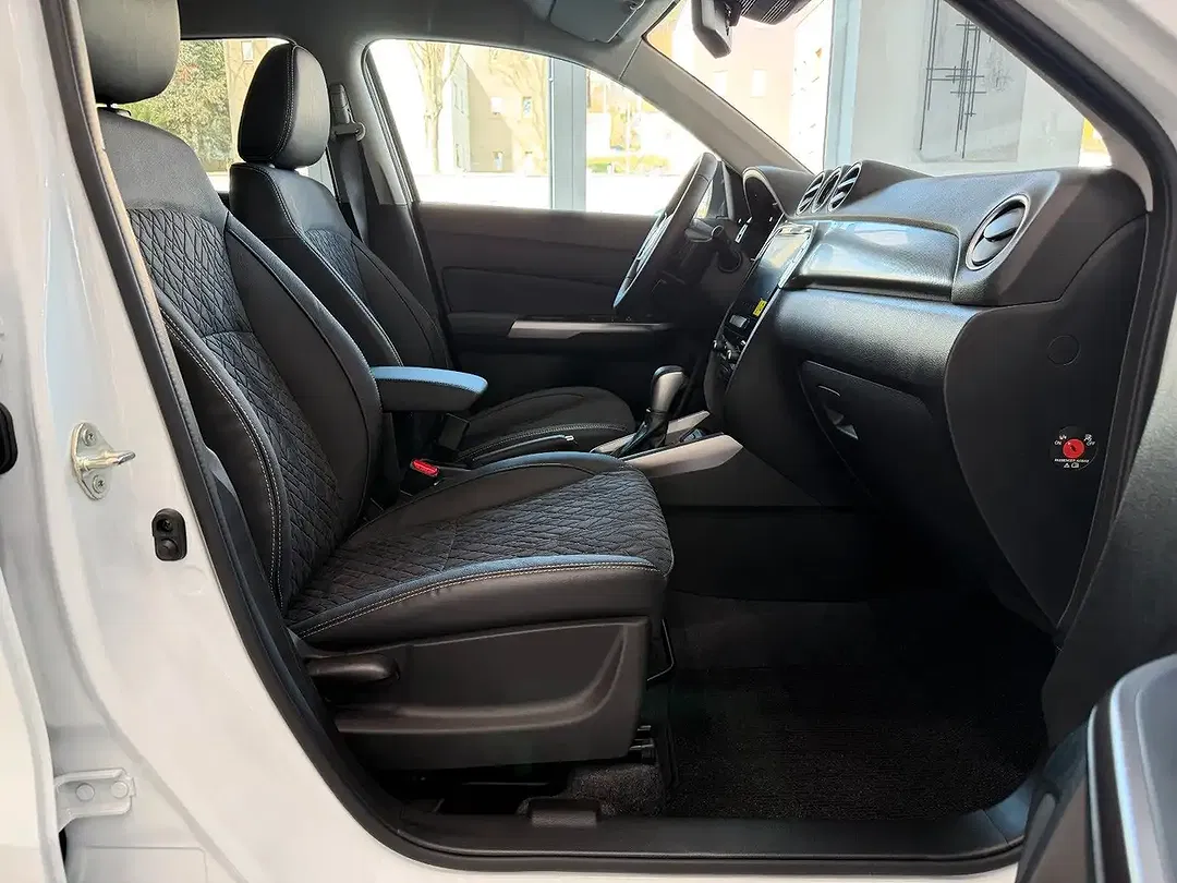 Suzuki Vitara - Thumbnail 10