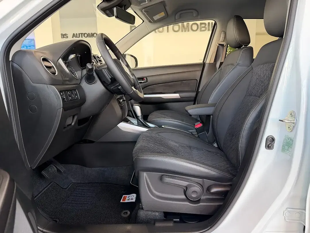 Suzuki Vitara - Thumbnail 11