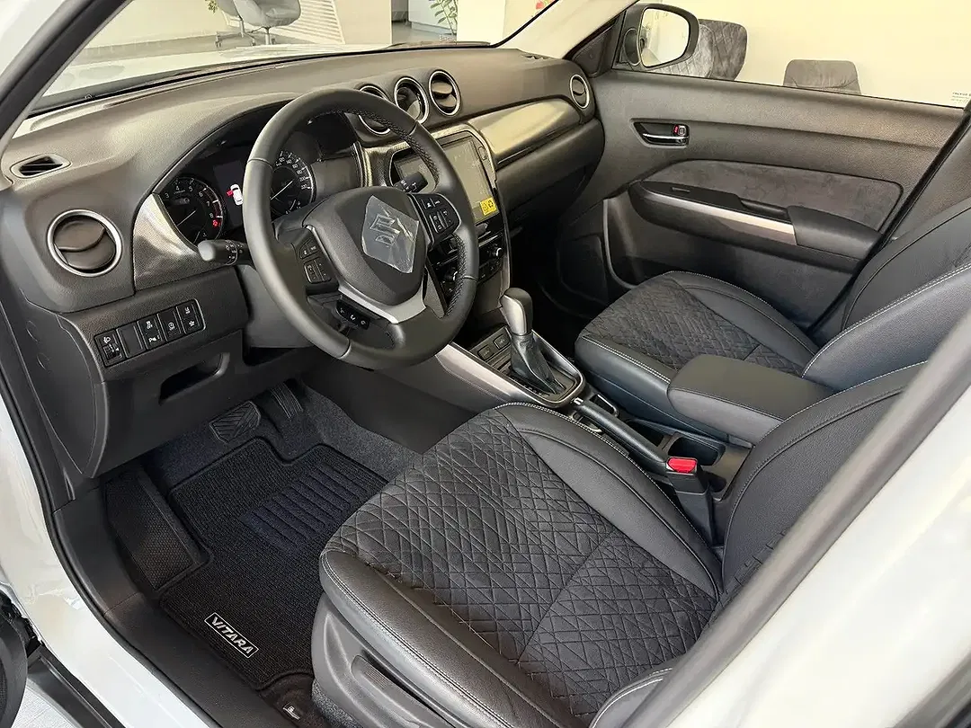 Suzuki Vitara - Thumbnail 8