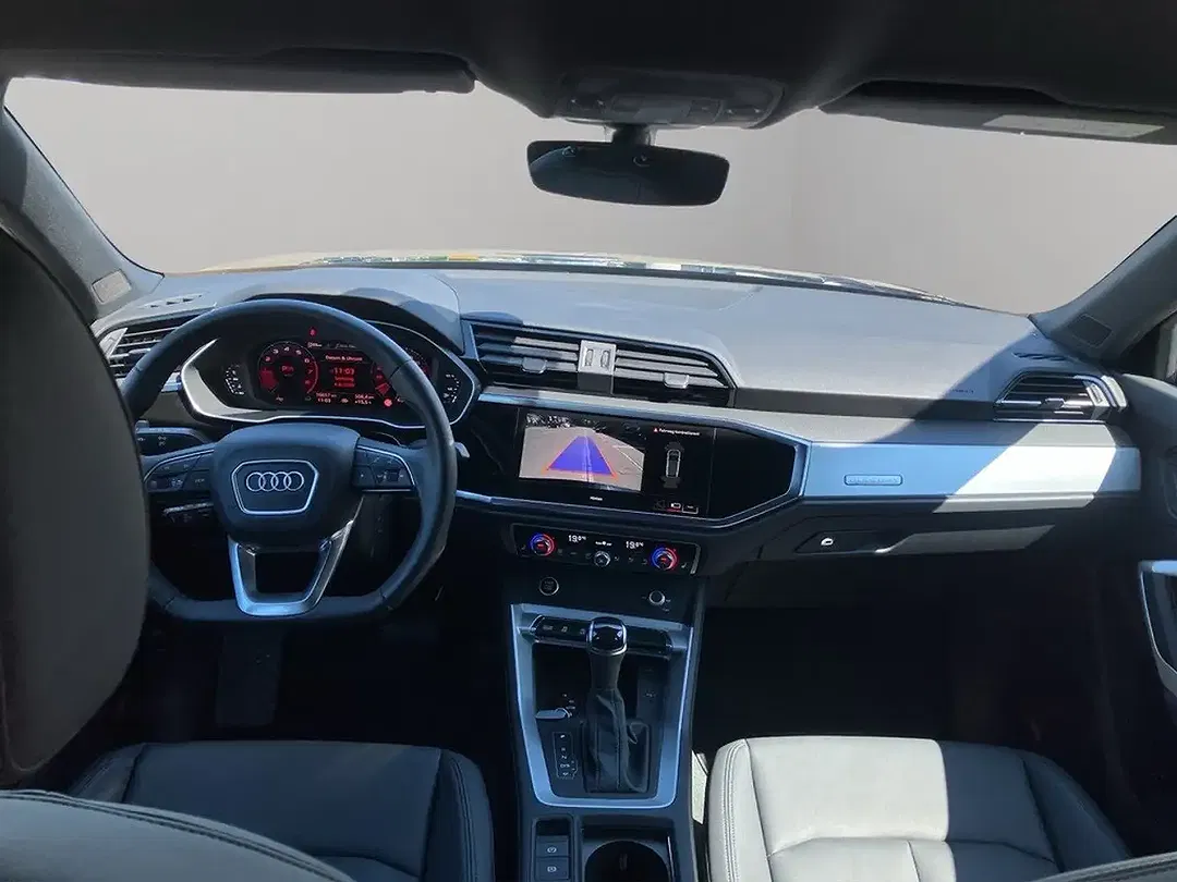 Audi Q3 - Thumbnail 14