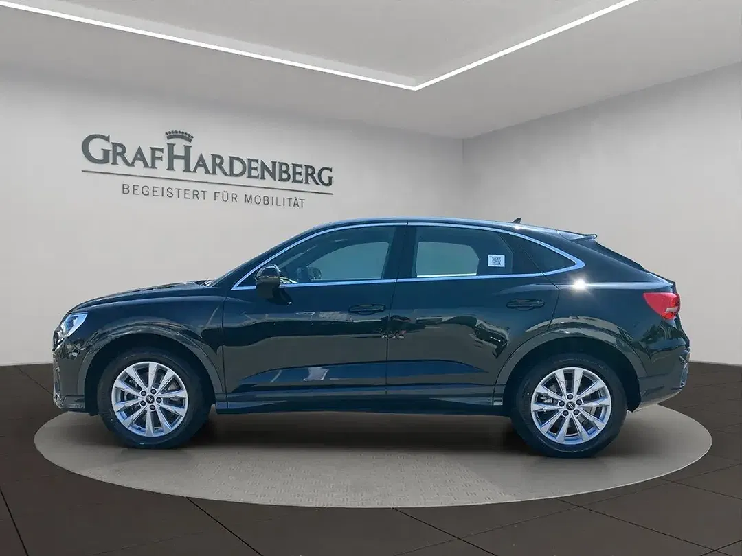 Audi Q3 - Thumbnail 2