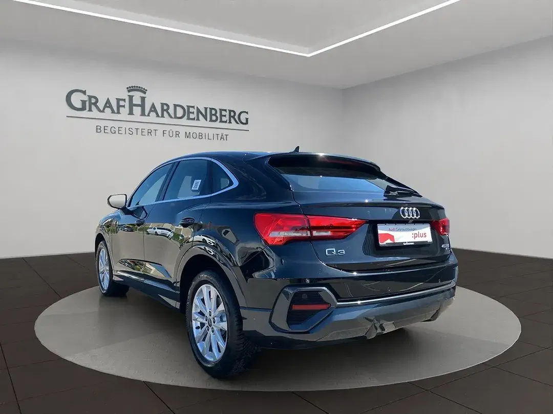 Audi Q3 - Thumbnail 4