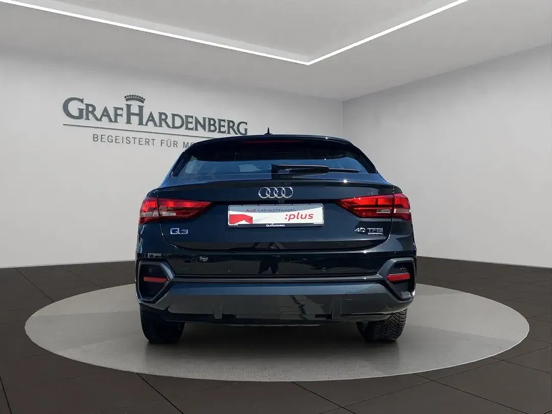 Audi Q3 - Thumbnail 5