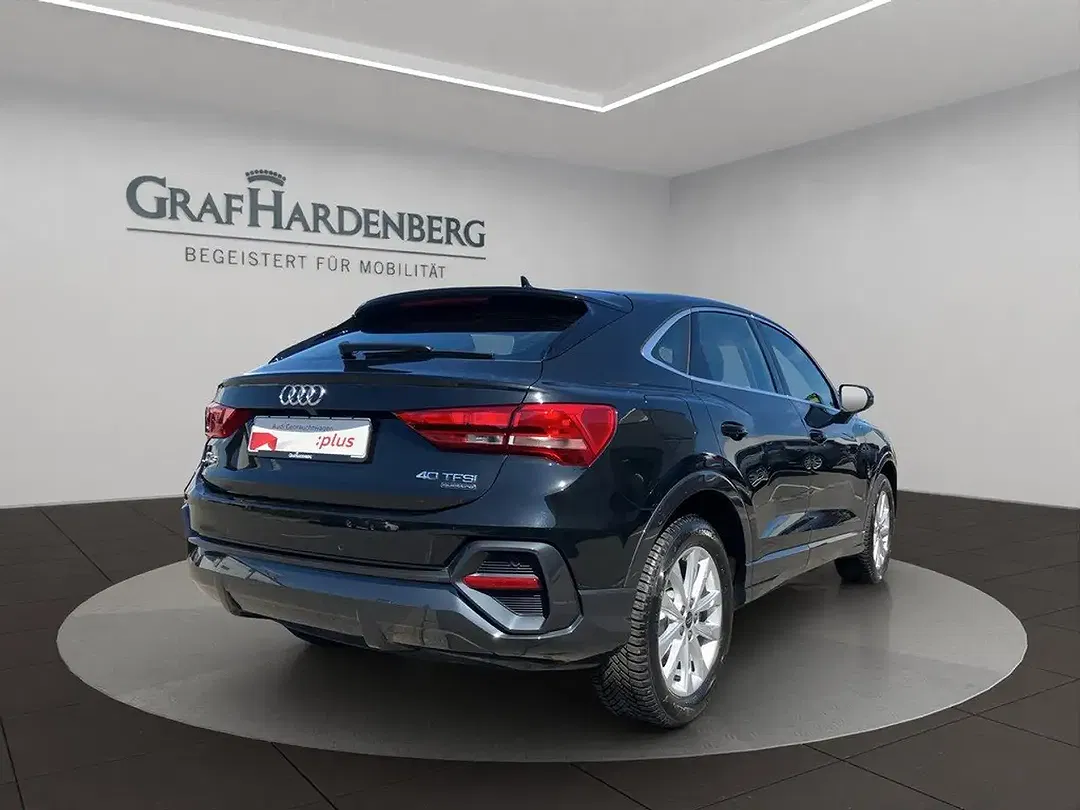 Audi Q3 - Thumbnail 6