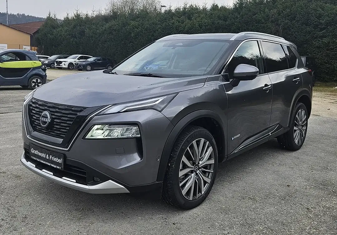 Nissan X-Trail - Thumbnail 1