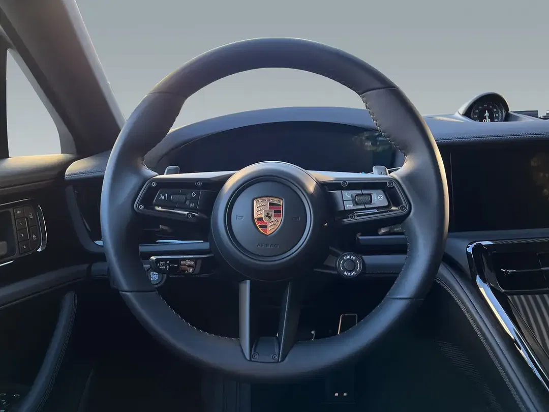 Porsche Panamera - Thumbnail 10