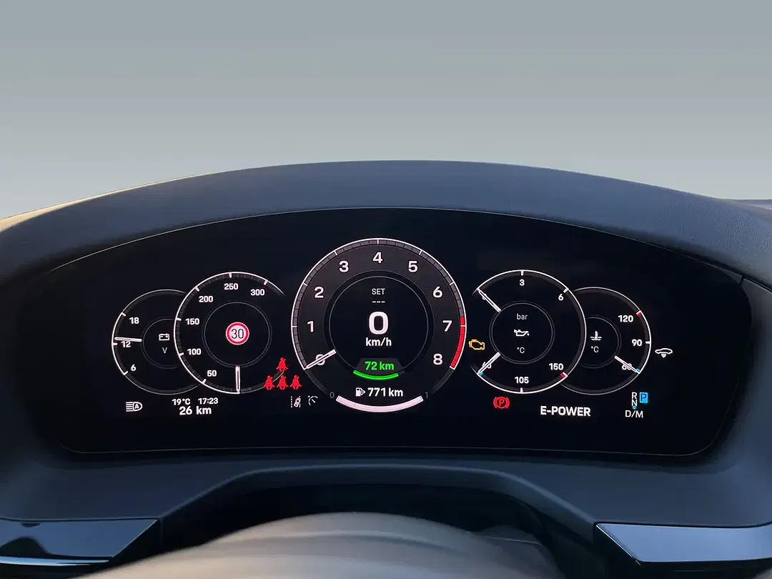 Porsche Panamera - Thumbnail 13